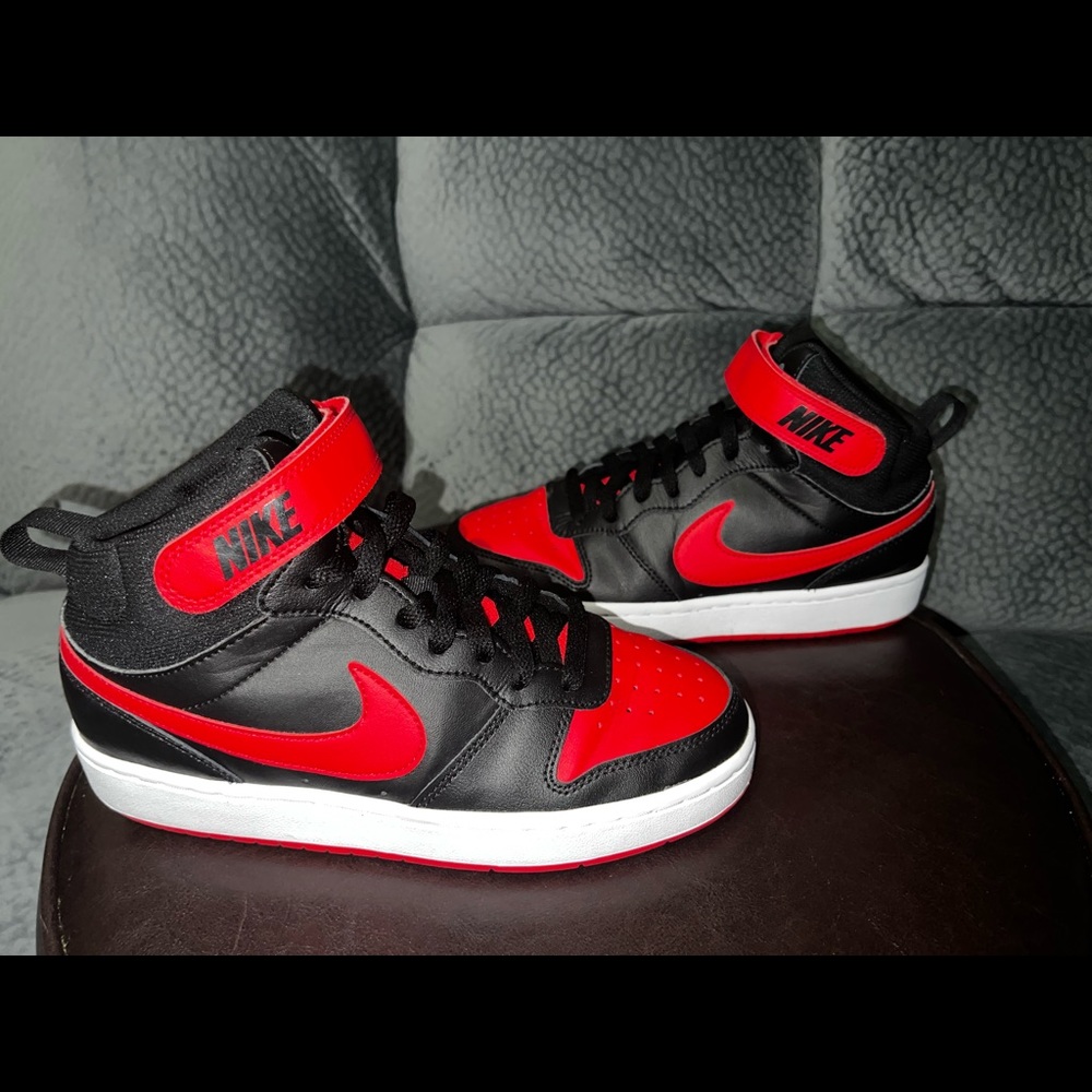 Nike Kids Red and Black Sneakers